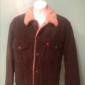 Men’s VTG Levi’s Corduroy Sherpa lined Jacket